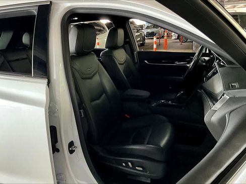 Used 2023 Cadillac XT5 Premium Luxury w/ LPO, Floor Liner Package image 8