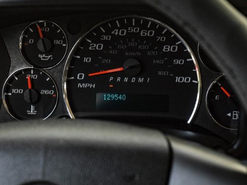 Used 2015 Chevrolet Express 2500 LT w/ LT Preferred Equipment Group image 24