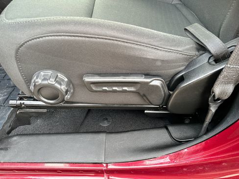 Used 2021 Jeep Wrangler Unlimited Sport image 12