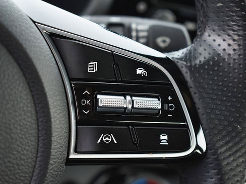 Used 2024 Kia Forte GT-Line w/ GT-Line Premium Package FWD image 9