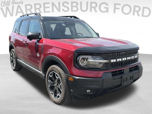 Used 2025 Ford Bronco Sport Outer Banks w/ Outer Banks Tech Package+ AWD/4WD image 1