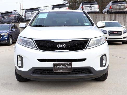 Used 2015 Kia Sorento LX image 10