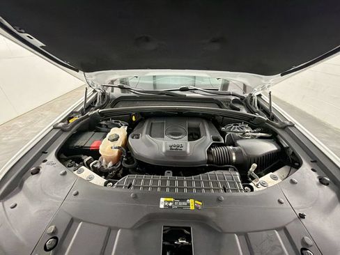 Used 2023 Jeep Grand Cherokee Overland w/ Adv Protech Group III RWD image 31