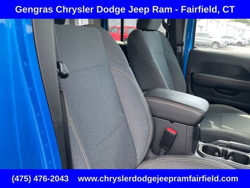 Certified 2025 Jeep Wrangler Unlimited Sahara AWD/4WD image 22