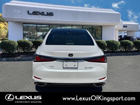 Used 2024 Lexus ES 350 w/ Technology Package FWD image 4
