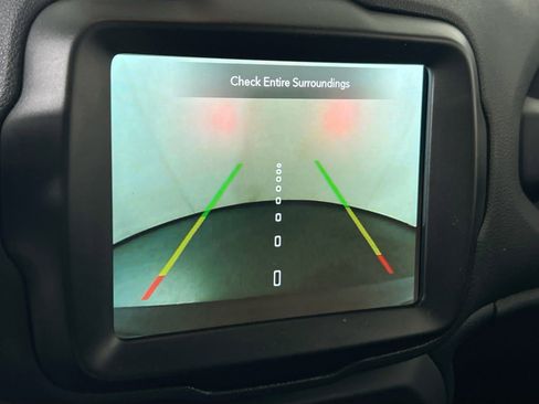 Used 2022 Jeep Renegade Latitude image 14