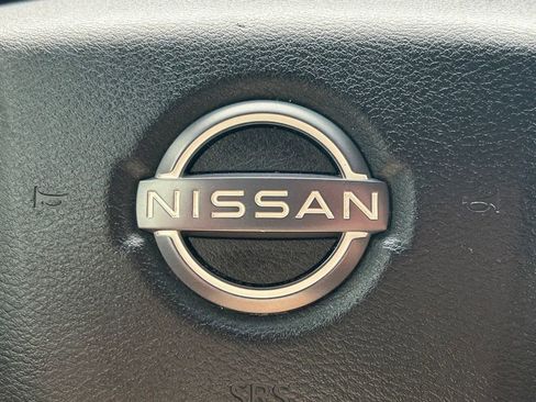 Used 2022 Nissan Frontier SV image 35