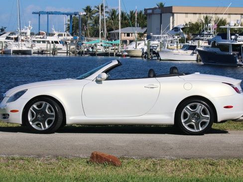 Used 2006 Lexus SC 430 Convertible image 6