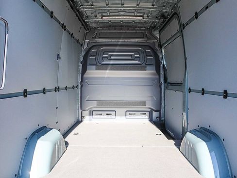 New 2025 Mercedes-Benz Sprinter 2500 image 22