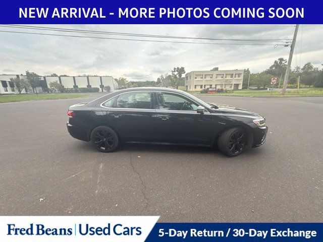 Used 2021 Volkswagen Passat 2.0T SE FWD image 8