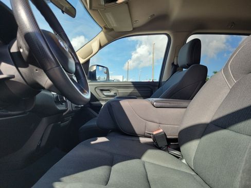 Used 2019 RAM 1500 Tradesman RWD image 22