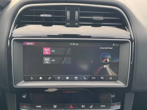 Used 2020 Jaguar F-PACE Prestige image 10