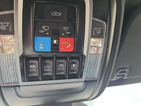 Certified 2025 RAM 1500 Big Horn AWD/4WD image 35