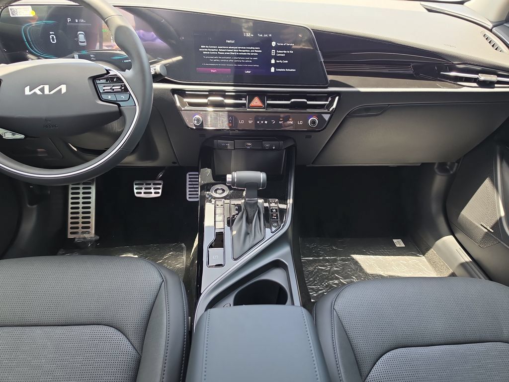 New 2026 Kia Niro SX Touring FWD image 15