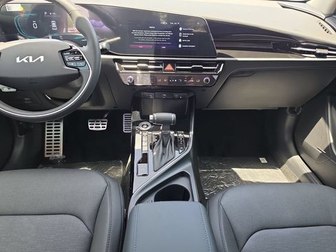 New 2026 Kia Niro SX Touring FWD image 15