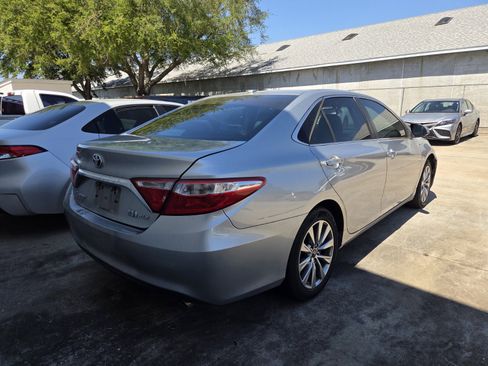 Used 2017 Toyota Camry XLE w/ Moonroof Package image 2