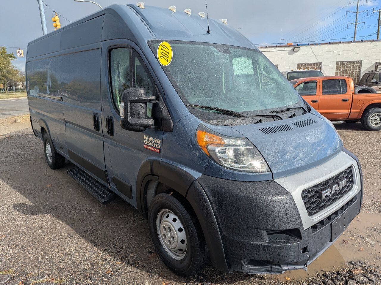 Used 2019 RAM ProMaster 3500 FWD image 1