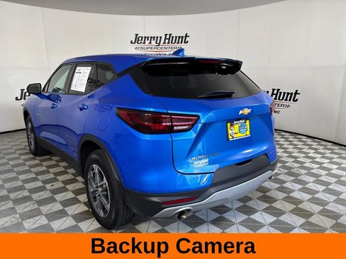 Used 2025 Chevrolet Blazer LT AWD/4WD image 9