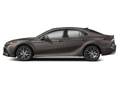 Used 2022 Toyota Camry SE FWD image 3