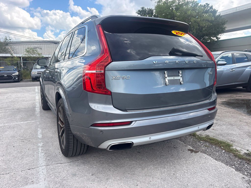 Used 2018 Volvo XC90 T6 Momentum w/ Convenience Package AWD/4WD image 5