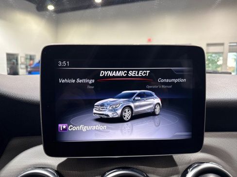 Used 2019 Mercedes-Benz GLA 250 4MATIC image 24