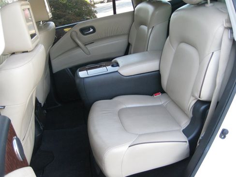 Used 2018 Nissan Armada Platinum w/ Captain Seat Package RWD image 28
