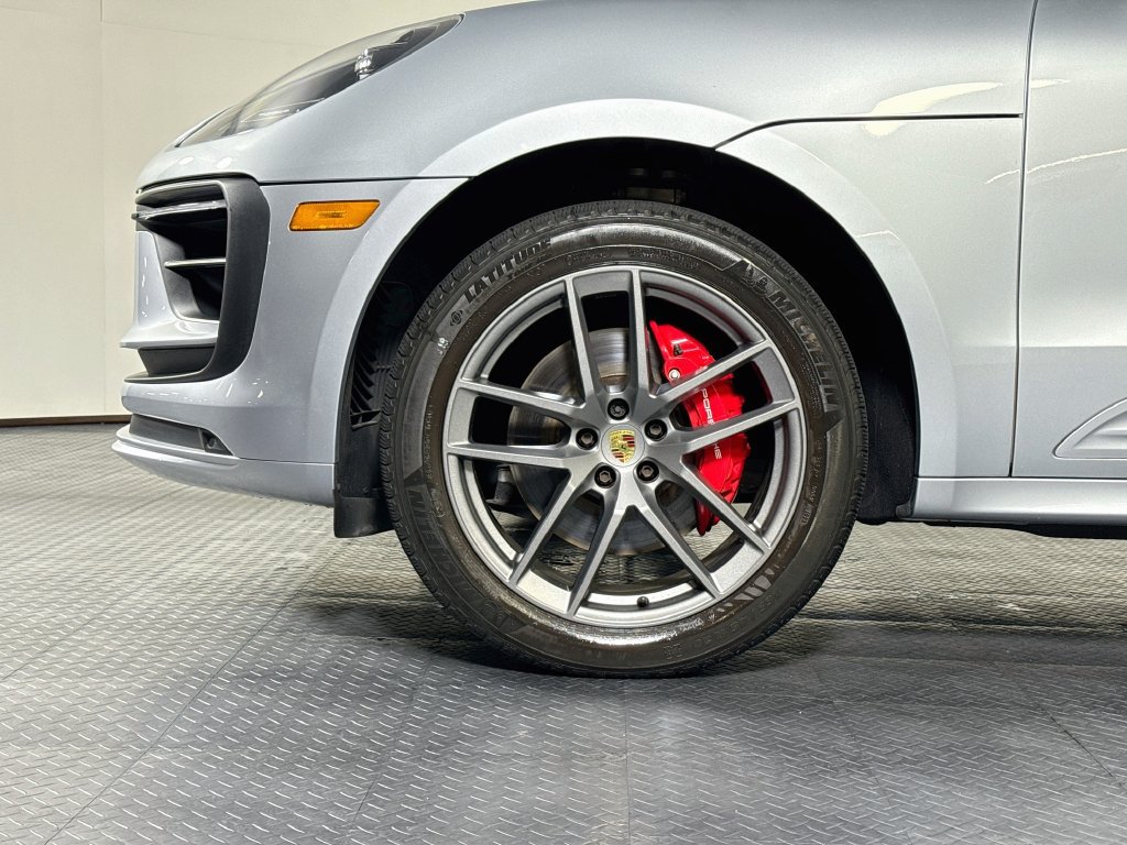 Certified 2023 Porsche Macan S AWD/4WD image 30
