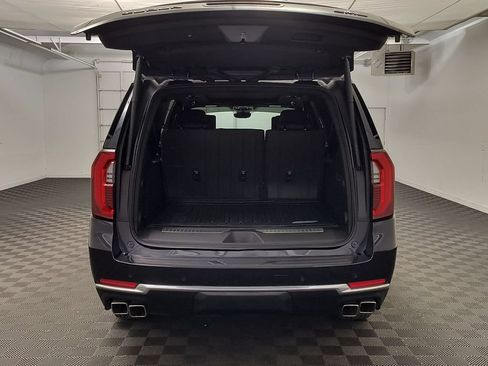Used 2026 GMC Yukon XL Denali w/ Advanced Technology Package AWD/4WD image 22