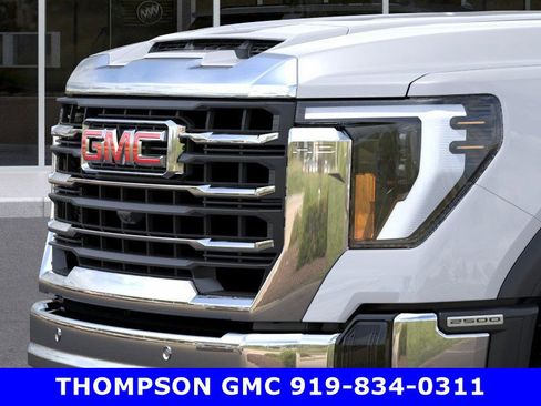 New 2026 GMC Sierra 2500 SLT w/ SLT Convenience Package image 13