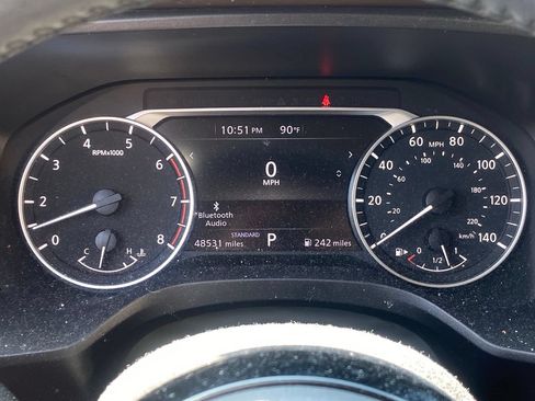 Used 2023 Nissan Rogue SV w/ SV Premium B Package FWD image 11