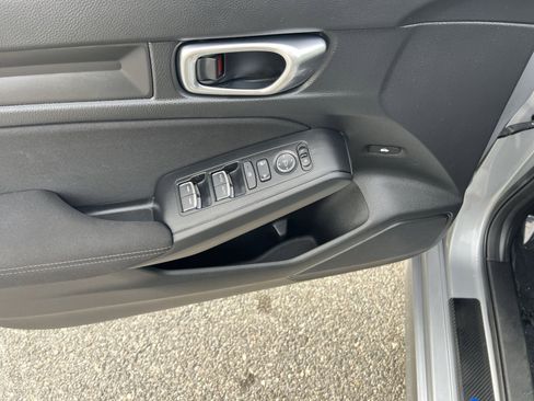 Used 2025 Honda Civic LX image 14