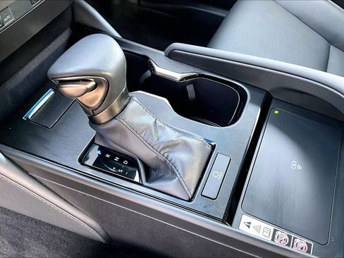 Used 2024 Lexus ES 350 w/ Premium Package image 15