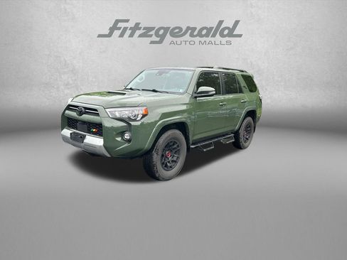 Used 2022 Toyota 4Runner TRD Off-Road Premium w/ TRD Black Wheel Package (TMS) AWD/4WD image 3