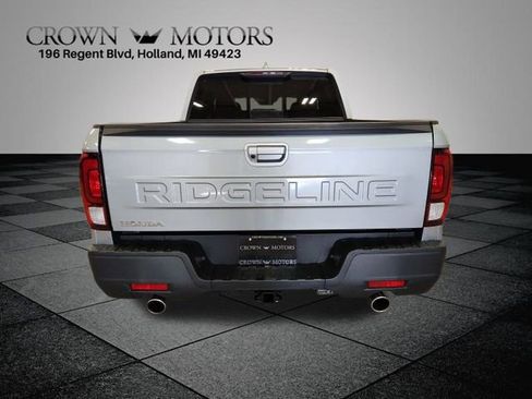 Certified 2025 Honda Ridgeline RTL image 4
