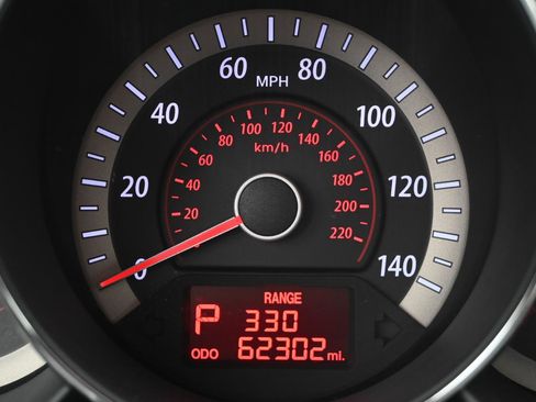 Used 2013 Kia Forte EX w/ Premium Pkg image 18