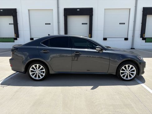Used 2010 Lexus IS 250 AWD image 3