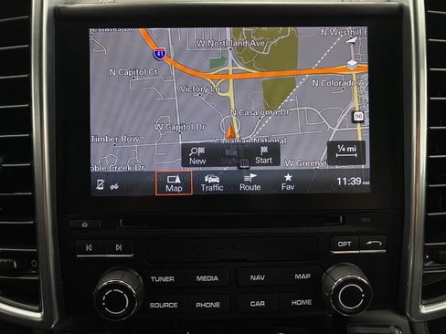 Used 2018 Porsche Cayenne S image 24