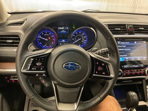 Used 2018 Subaru Outback 2.5i Limited AWD/4WD image 20