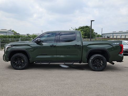 Used 2023 Toyota Tundra SR5 w/ SR5 Convenience Package AWD/4WD image 2