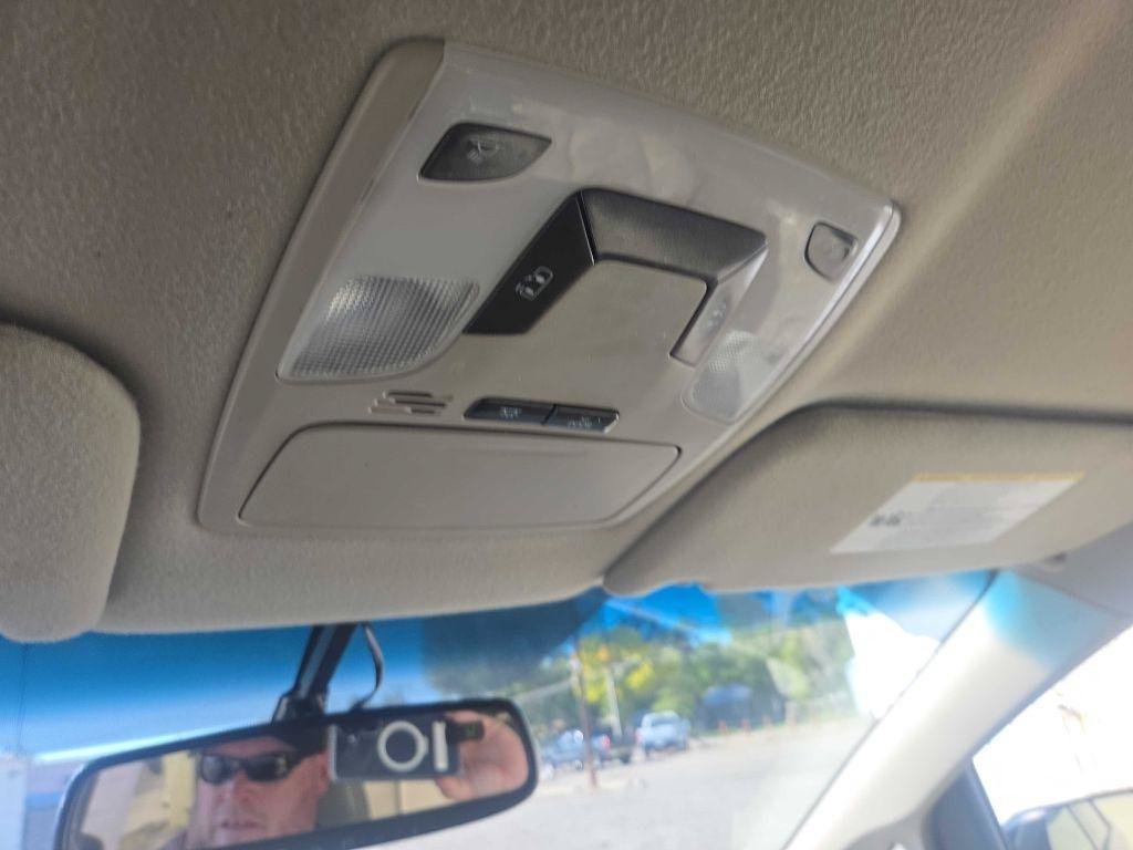 Used 2014 Toyota Sienna LE FWD image 13