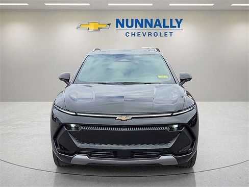 New 2026 Chevrolet Equinox EV LT image 8