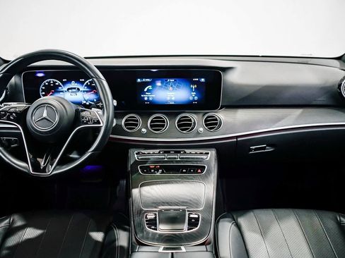 Used 2022 Mercedes-Benz E 350 Sedan image 12