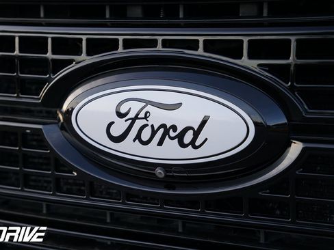 Used 2017 Ford F350 Platinum w/ Platinum Ultimate Package image 17