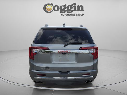 Used 2023 GMC Acadia Denali w/ Denali Ultimate Package FWD image 4