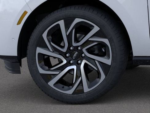 New 2026 Lincoln Navigator Reserve AWD/4WD image 19