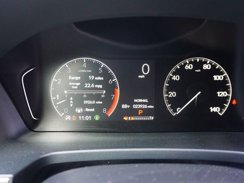 Used 2024 Honda Pilot EX-L image 7