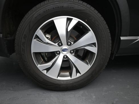 Used 2023 Subaru Ascent Premium AWD/4WD image 10