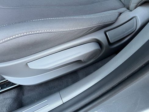 Used 2025 Hyundai Elantra SEL image 23