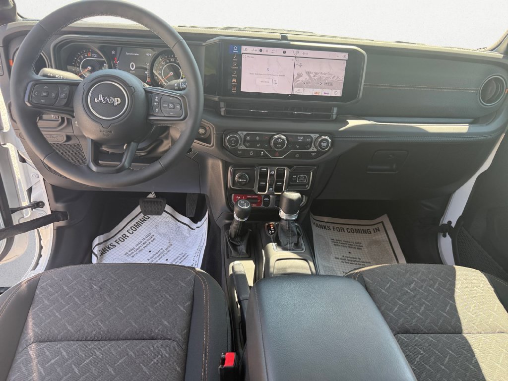 Used 2025 Jeep Gladiator Mojave AWD/4WD image 10