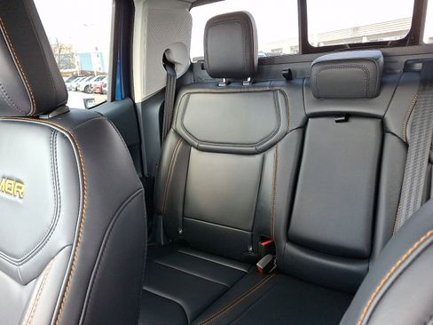 Certified 2024 Ford Maverick Tremor w/ Tremor Off-Road Package image 18